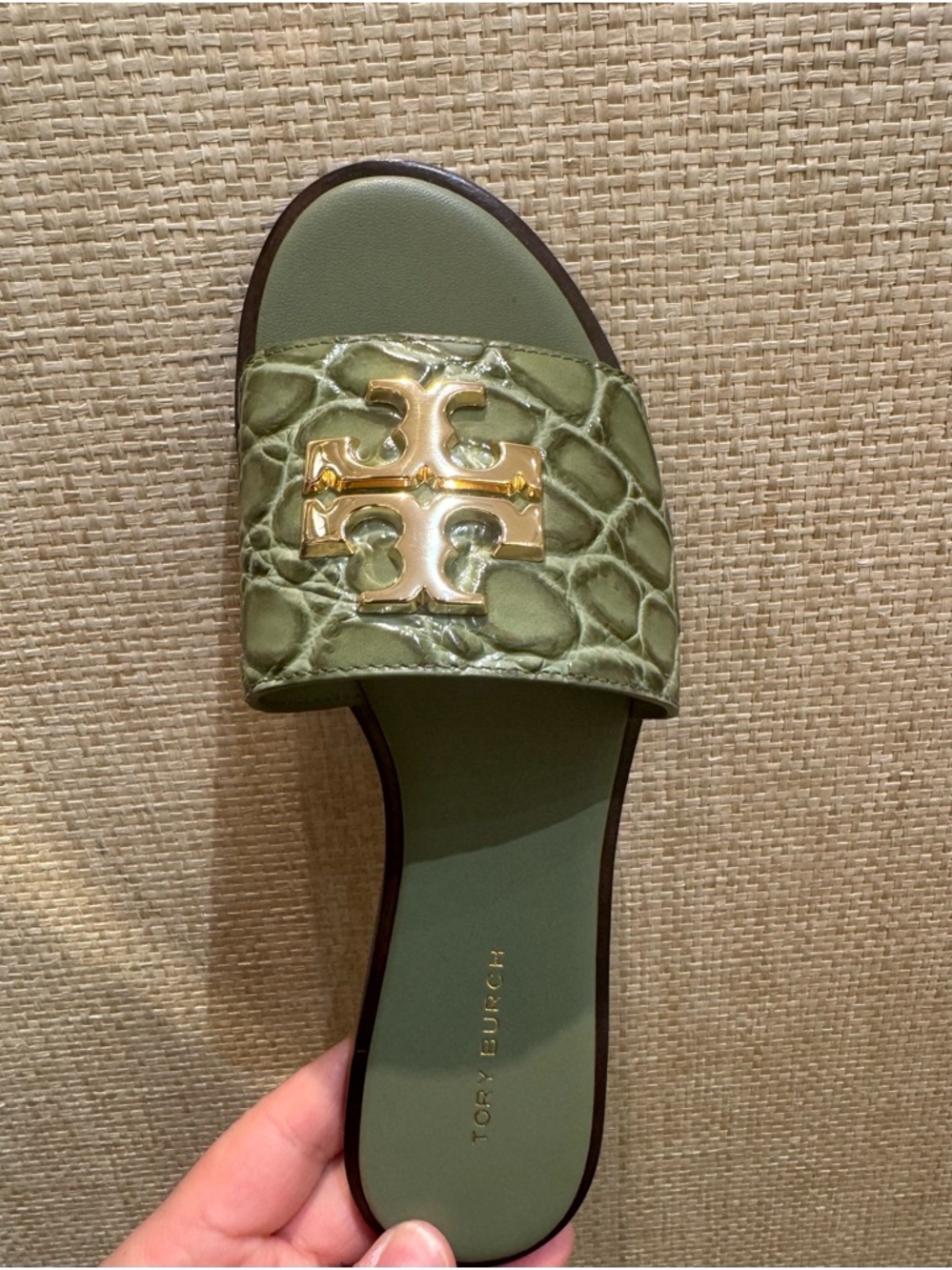 Tory Burch Everly Calf Leather Gold Signature Logo Slide 04